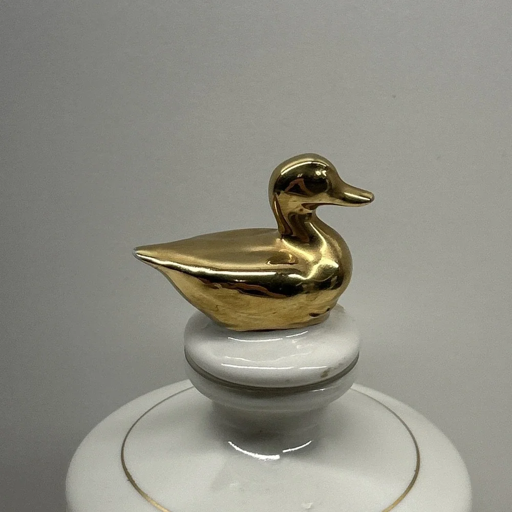 Vintage 1972 Ducks Unlimited Old Cabin Still Wings Across The Continent Decanter
